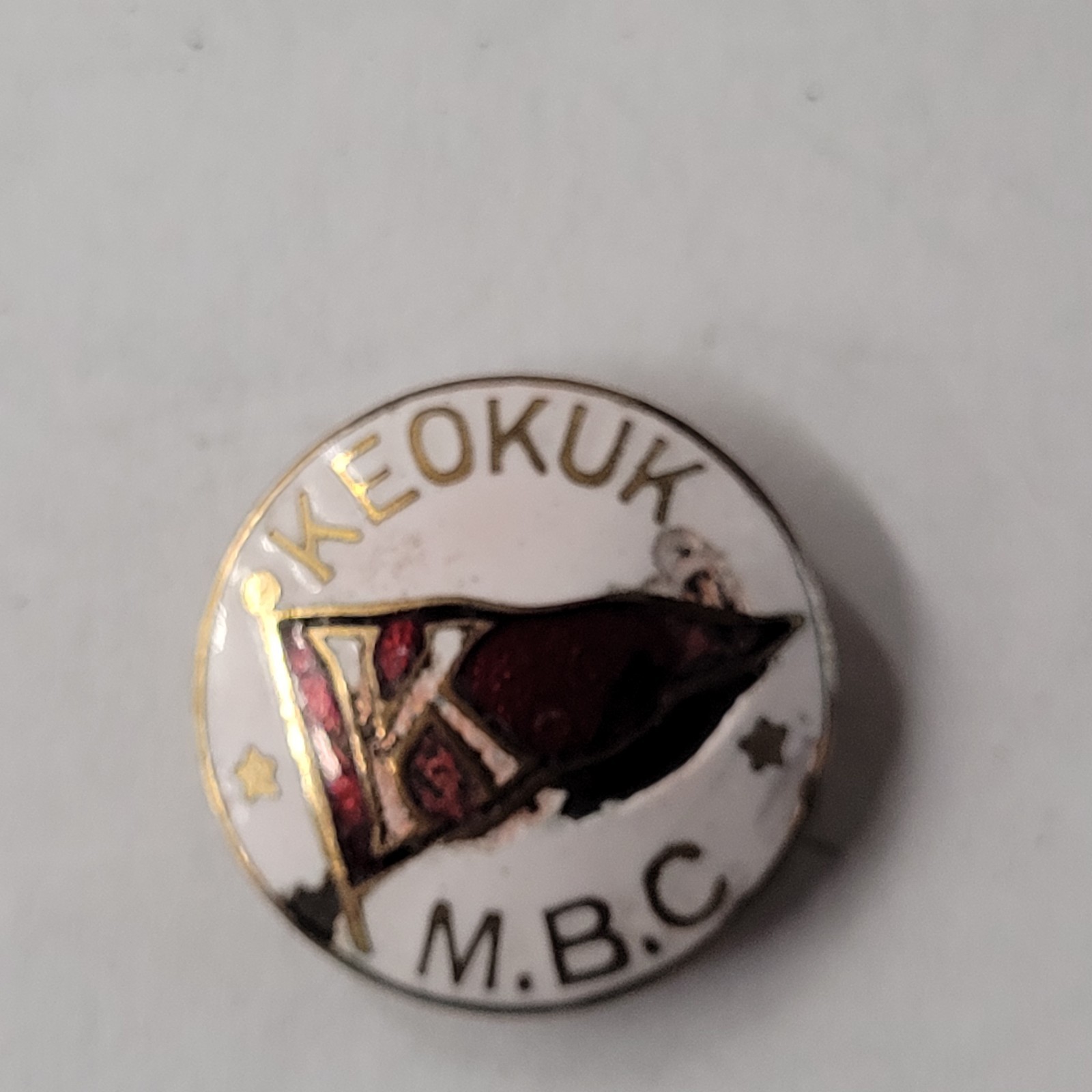 Vintage Keokuk Iowa Motor Boat Club pin lapel Mississippi River ca 1900-1915