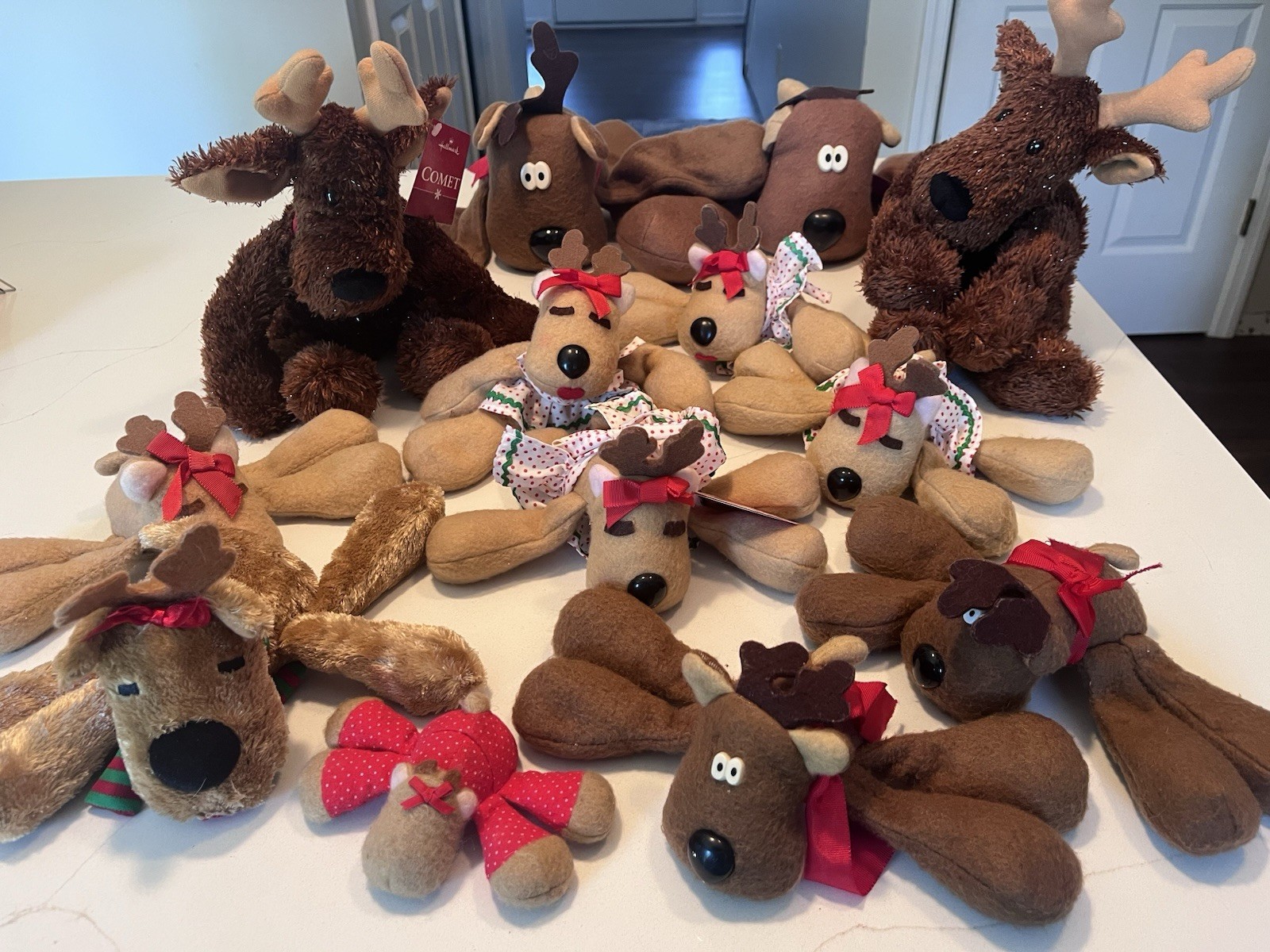 Hallmark Rodney Reindeer Rhonda Comet Plush 79-84* Huge Lot