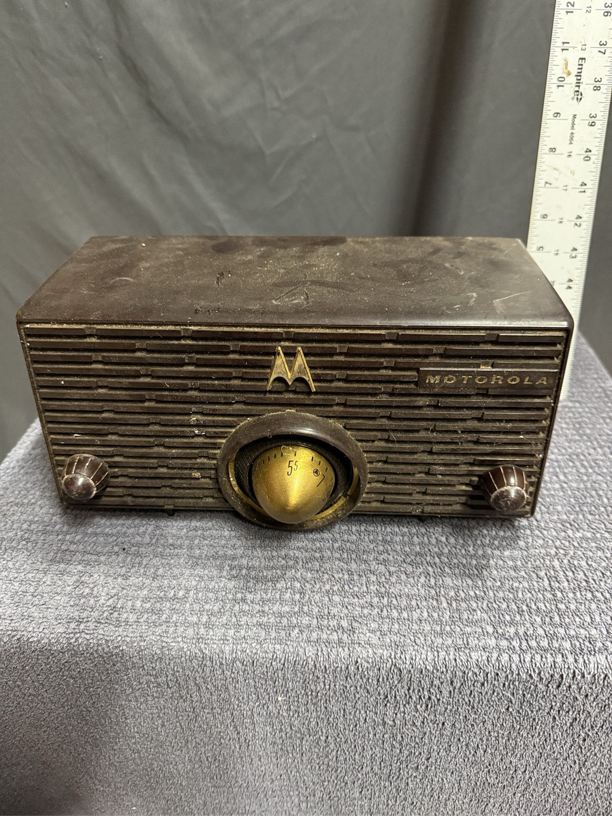 Motorola 56B1A AM Tube Portable Radio Mid Century BrownWorking