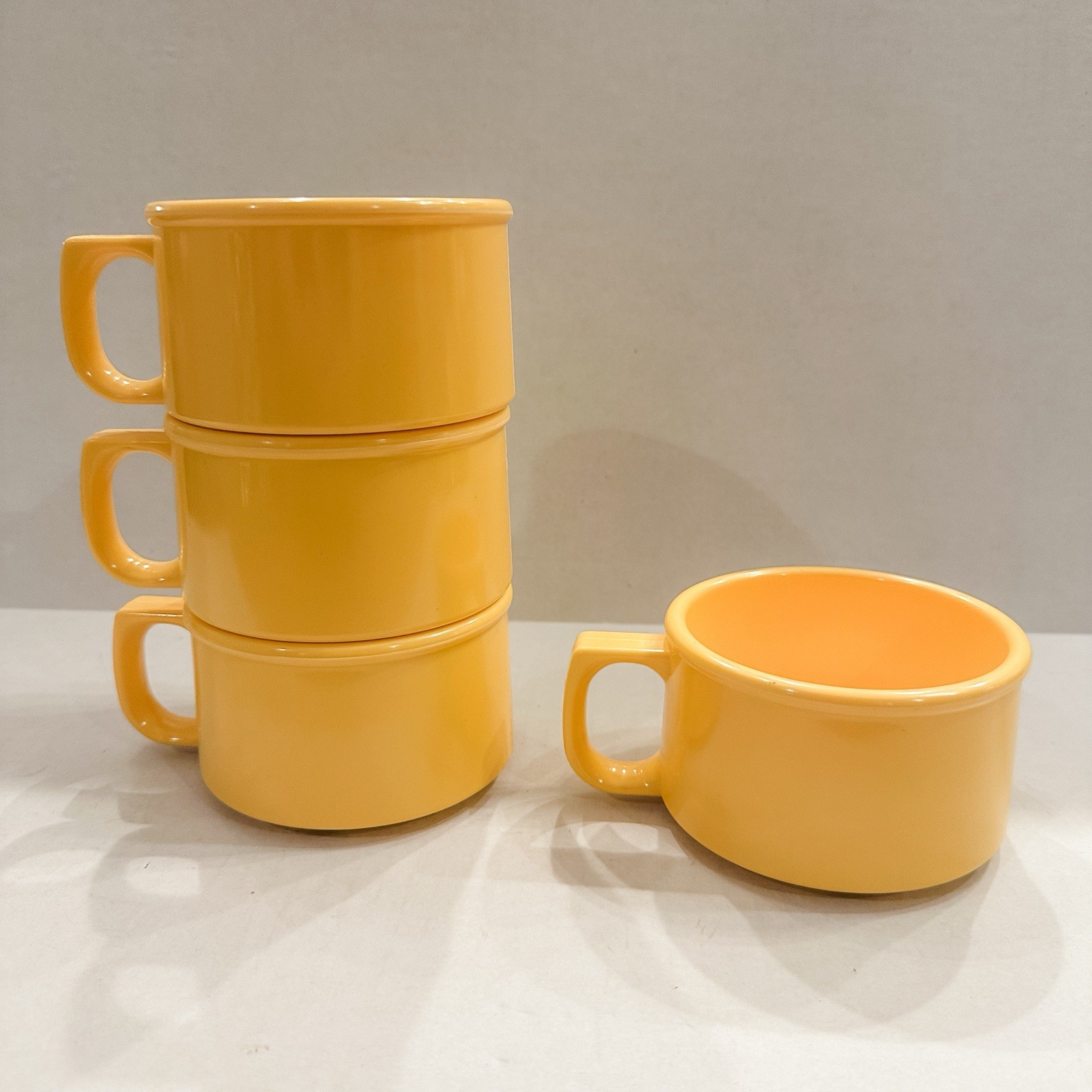 Vintage Prolon Set Of 4 - 8 Oz Soup Mugs Cups w/Handle Sun Yellow Please Read
