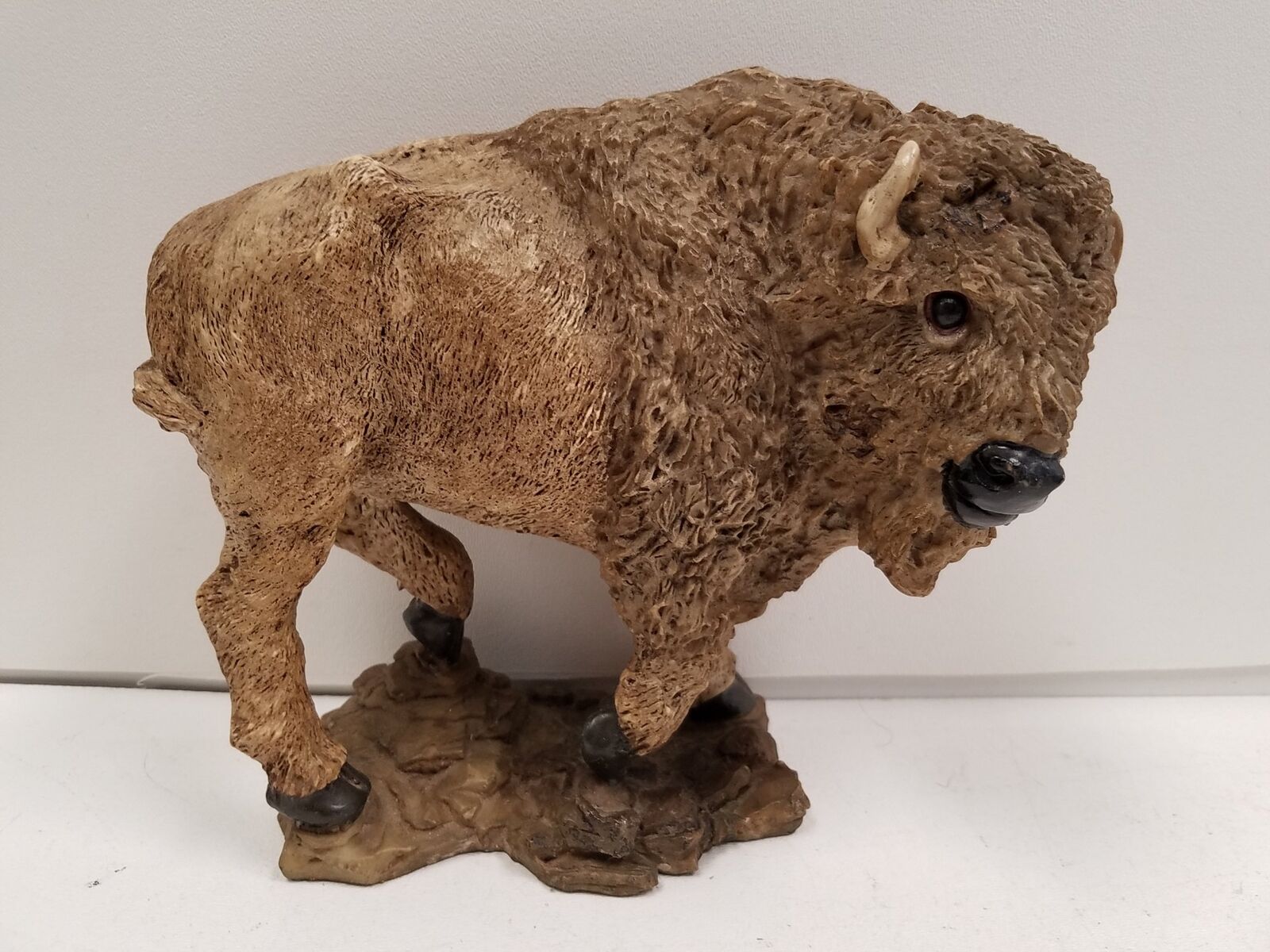 Western Bison Buffalo Figurine 8\