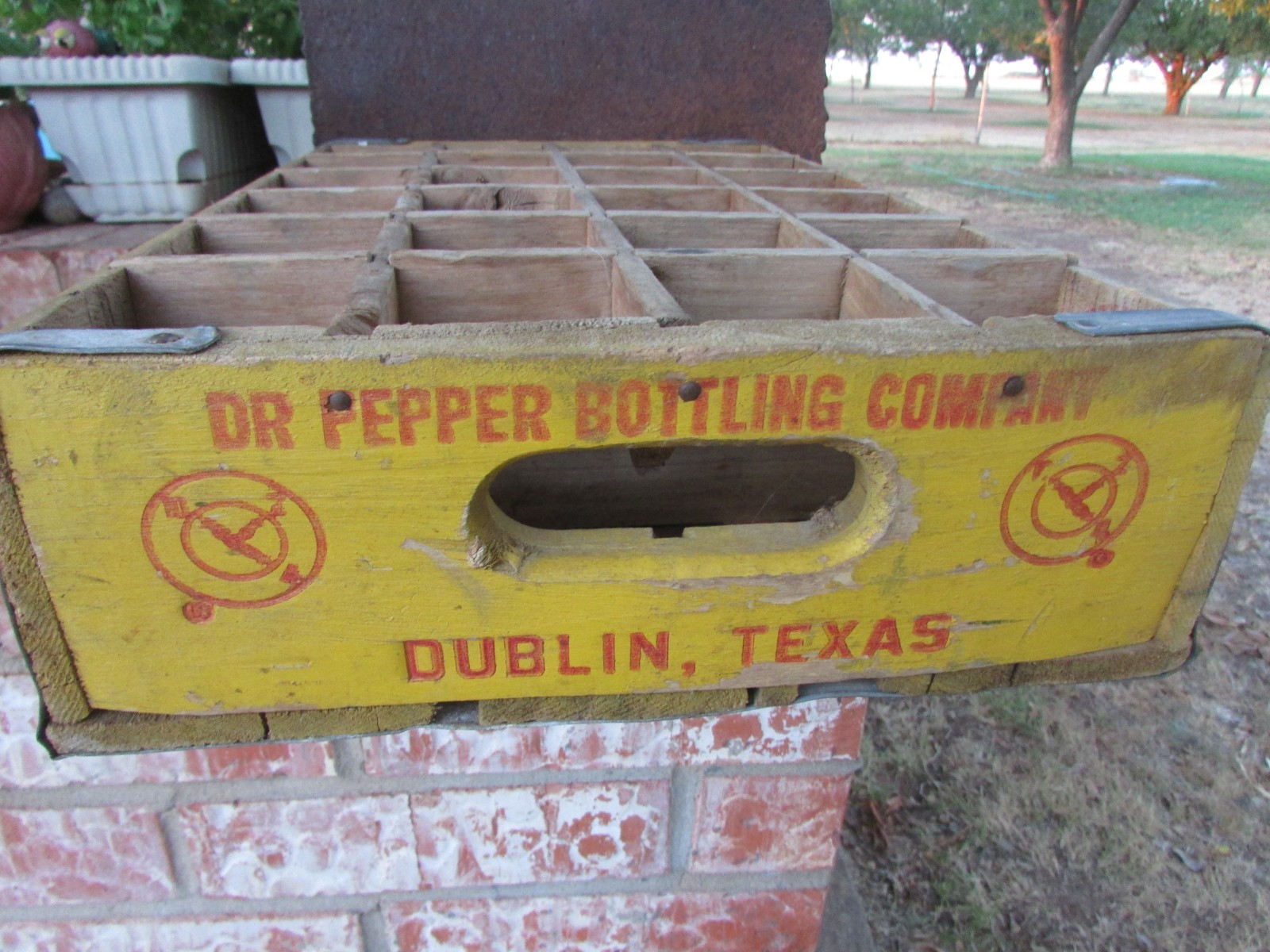 Dublin Dr. Pepper 24 Bottle Wooden Crate (NICE)
