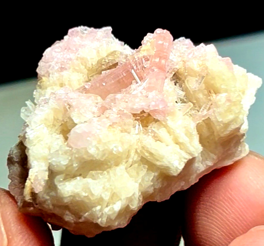 122 Carats Beautiful Pink Tourmaline Crystal Bunch Specimen 122 Carats Beautiful Pink Tourmaline Crystal Bunch Specimen
