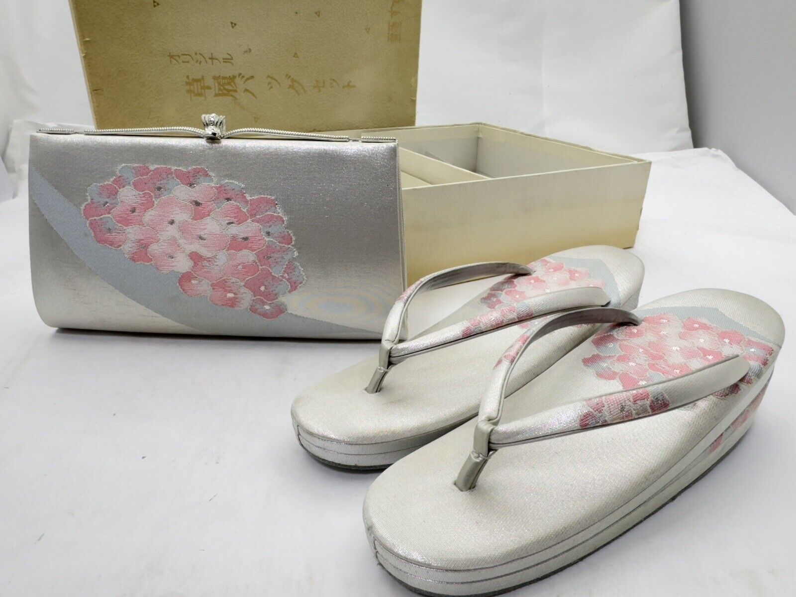 Japanese Kimono Zori Sandal & Matching Bag Set Footwear Suzunoki