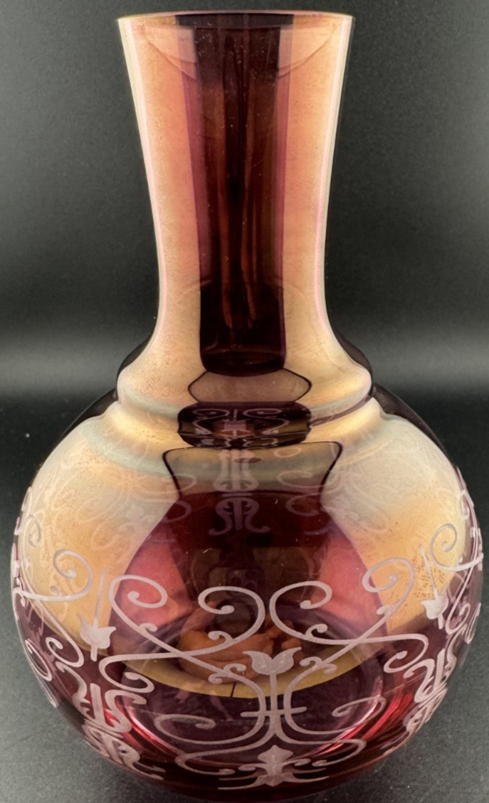 Hand‑Etched Cranberry Glass Vase – Vintage/Antique Style