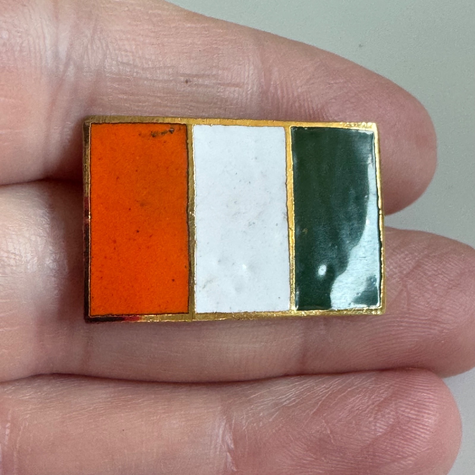 Vtg Ireland Flag Enamel Lapel Pin Green White Orange Irish Patriotic Badge NOS