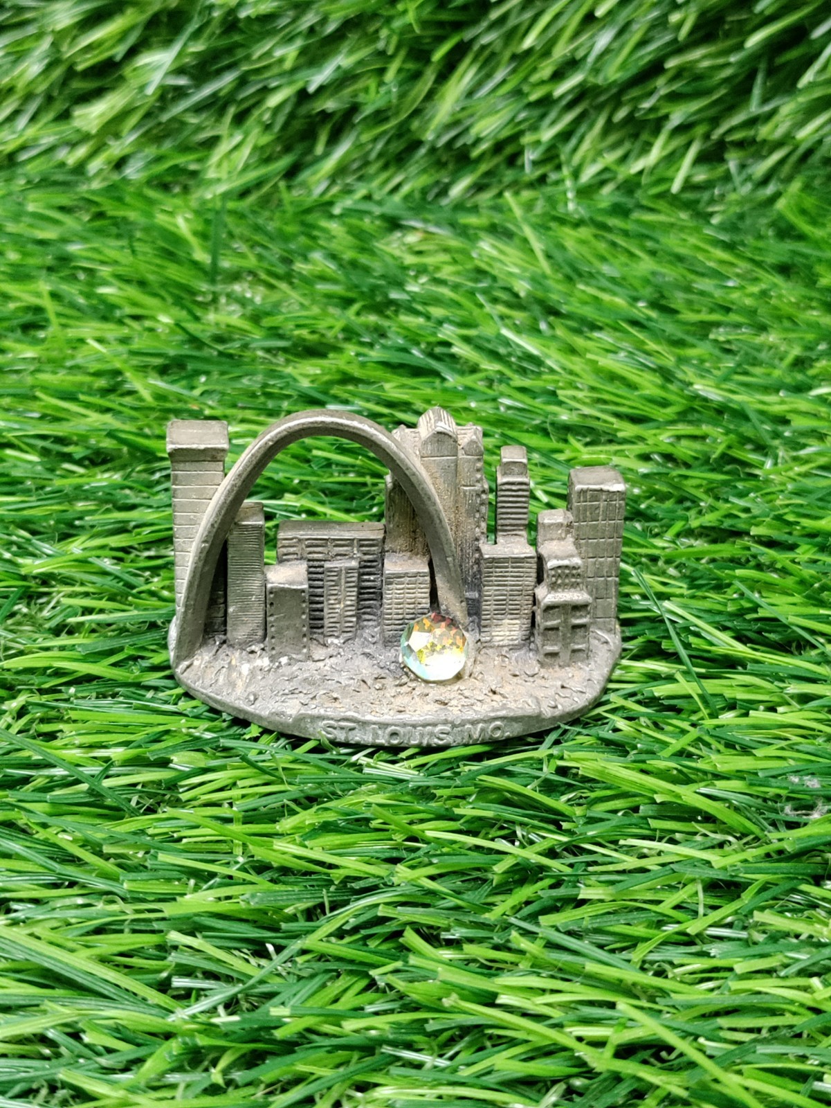 VTG W.A.P.W Pewter Crystal St Louis Mo Gateway Arch Souvenir Figurine Miniature