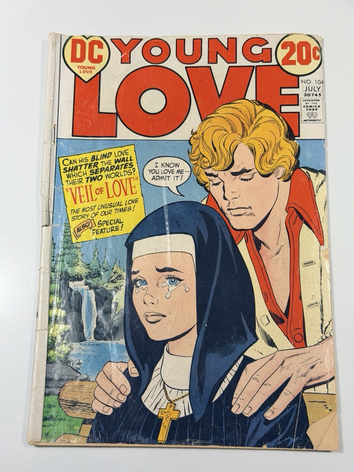 Young Love #104 - DC Comics 1973 - Veil of Love Forbidden Nun