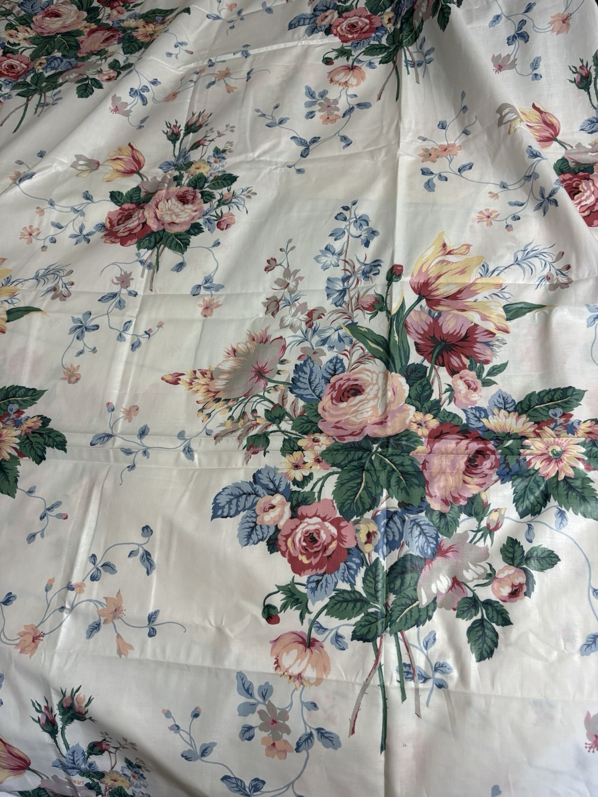 Vintage A J. YANG DESIGN Fabric 3.5 yds 128” by 56” Floral Cabbage Rose