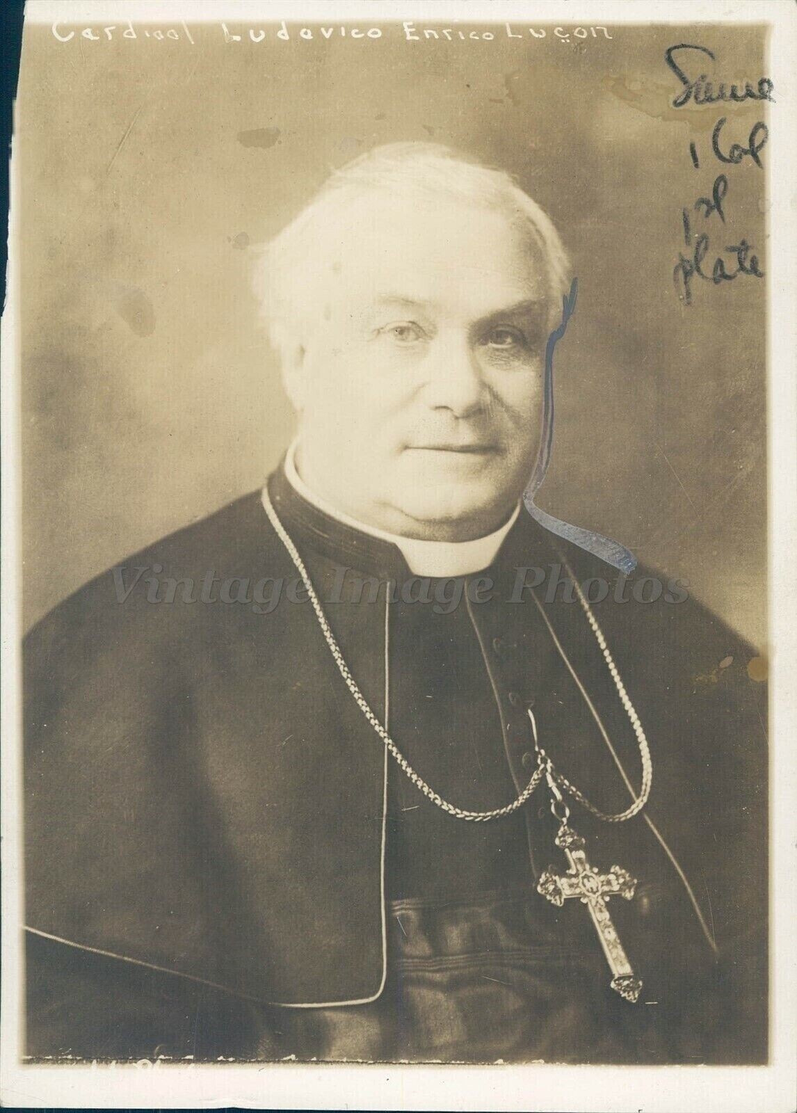 1918 Press Cardinal Ludovico Enrico Lucon Cross Religious Robe Photo