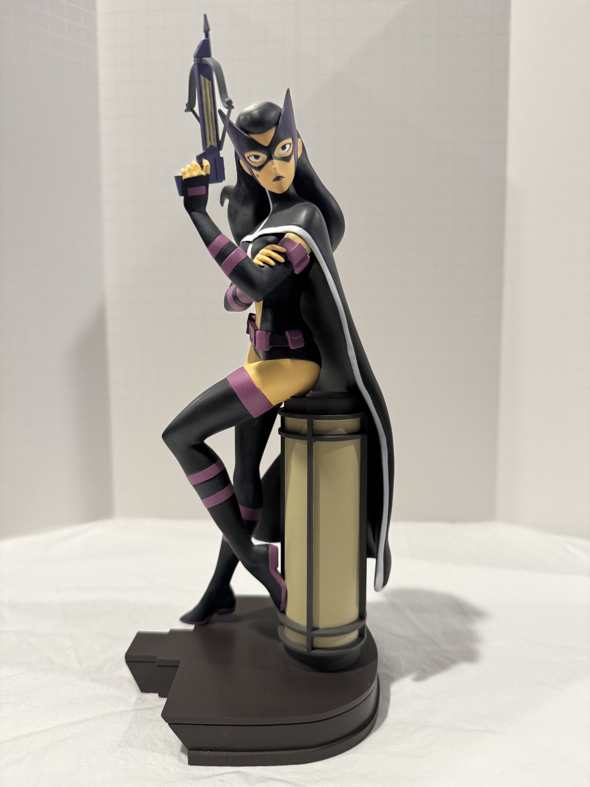Diamond Select DC Gallery Huntress PVC Statue