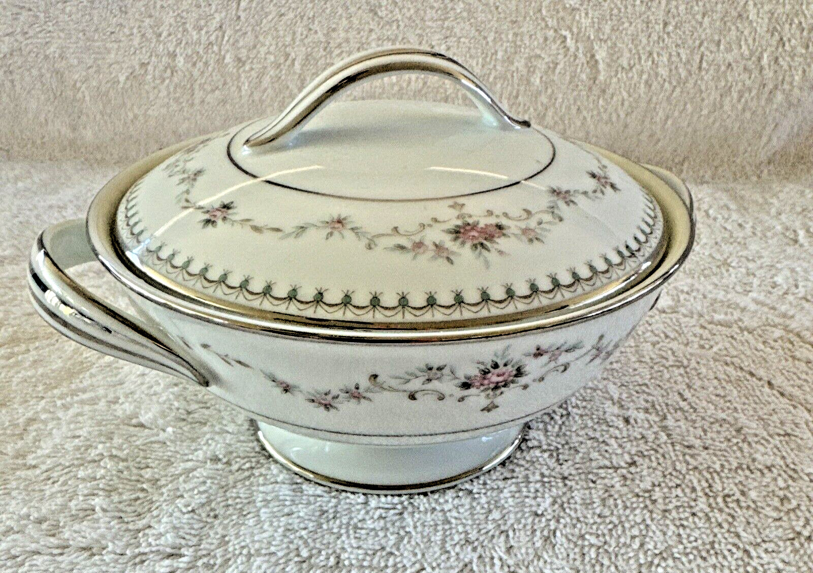 Noritake Fairmont 6102 Footed Sugar Bowl with Lid Vintage 1950s