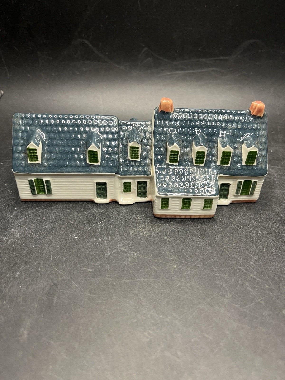Vintage Royal Goedewaagen Williamsburg CHOWNING'S TAVERN House Building RARE