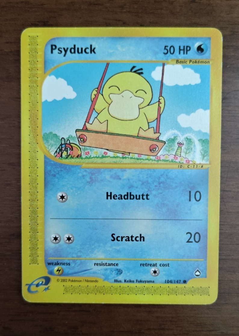 Psyduck 104/147 Aquapolis Non Holo Pokemon card ENG TCG 2002 WoTC NM-