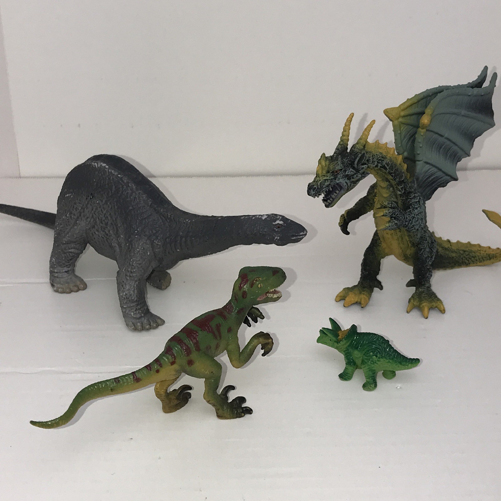 Schleich 2003 Velociraptor - 2002 Apatosaurus Dinosaur Figures plus Dragon