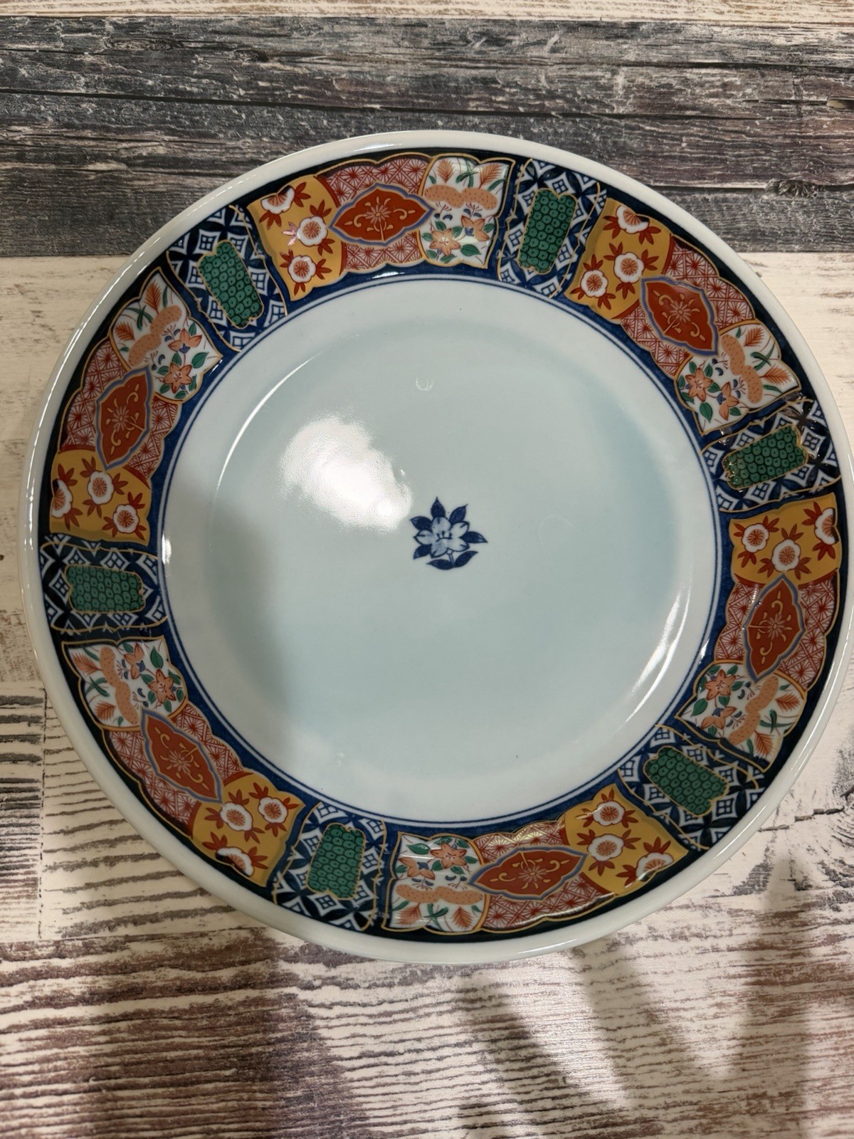 Vintage Arita ware porcelain serving dish Imari style from the shoho kilns 