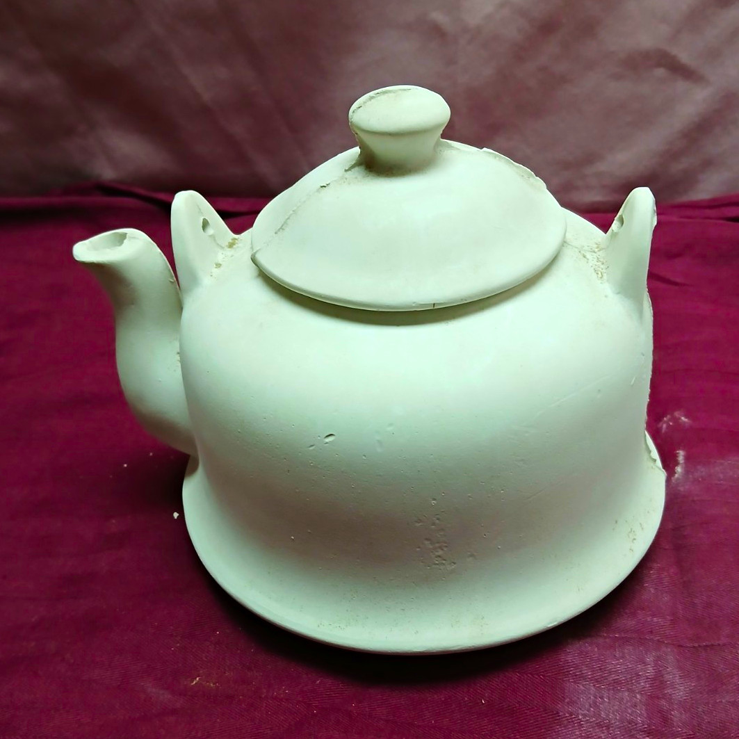 White Ceramic Matte Teapot w/ Lid & Handle, 8-Cup, Round, No Pattern