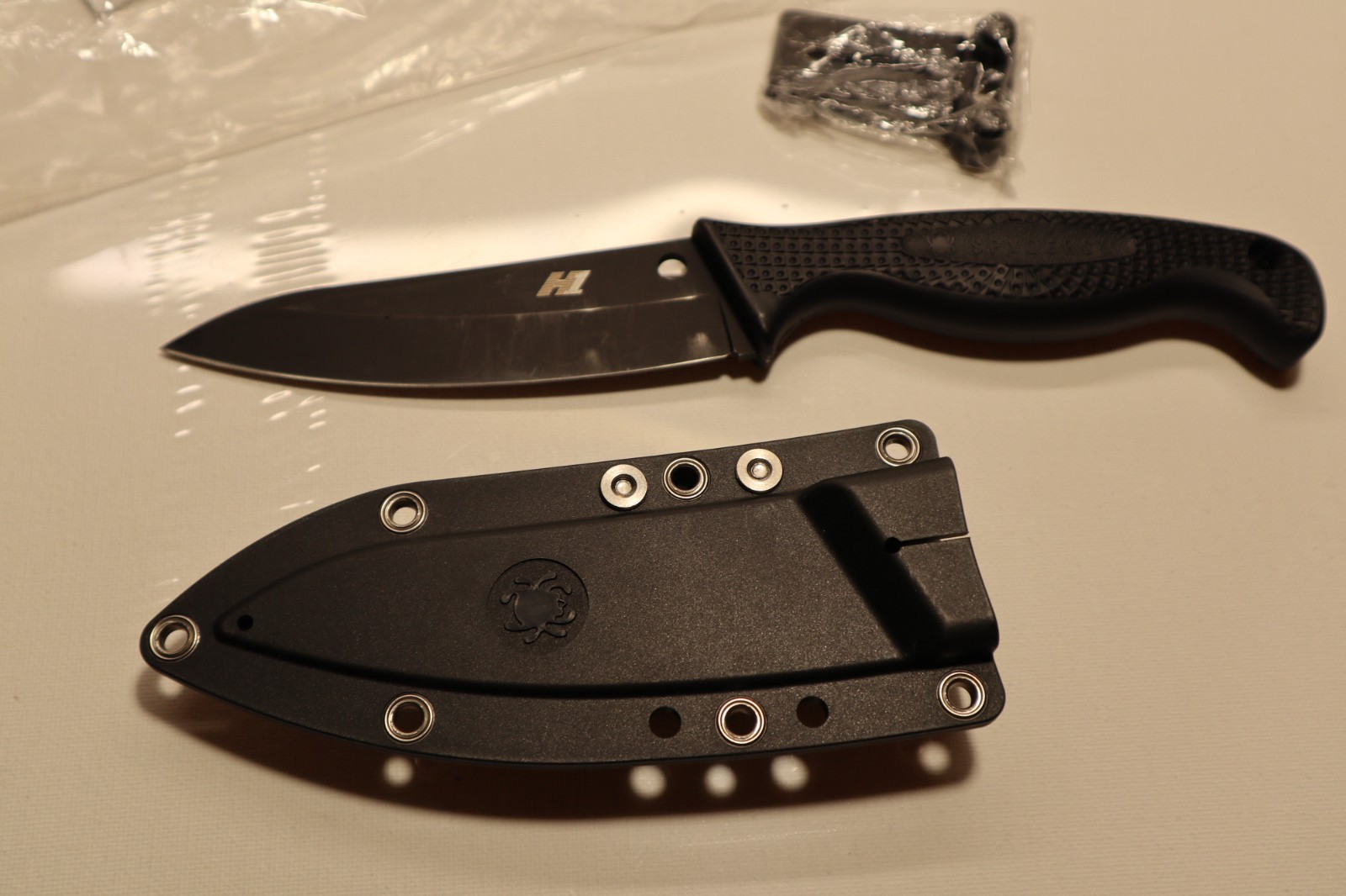 SPYDERCO fixed blade knife 4.5 inch blade