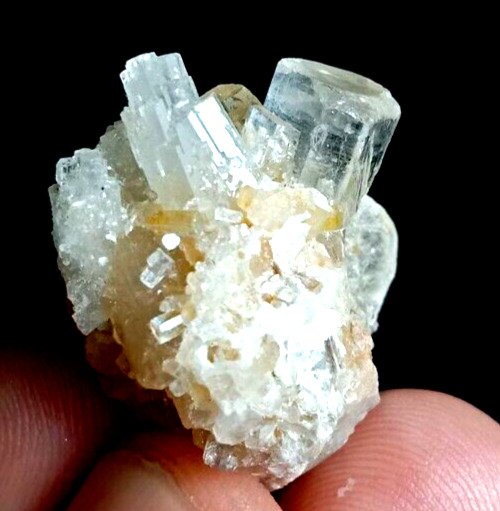 67 carats Beautiful Aquamarine with Quartz combine crystal specimen @ Skardu