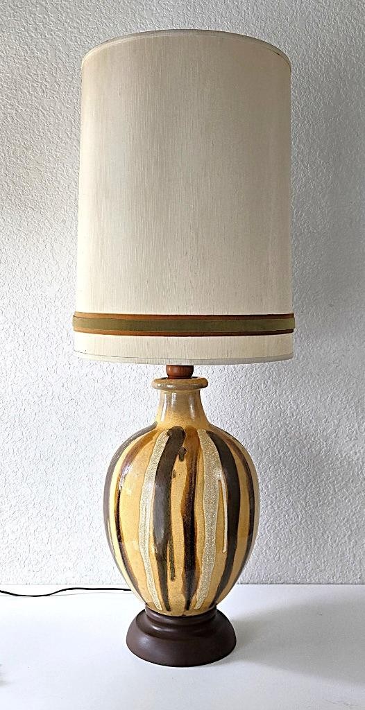 Mid Century Modern Drip Glaze Ceramic Pottery Table Lamp Original Shade 47\