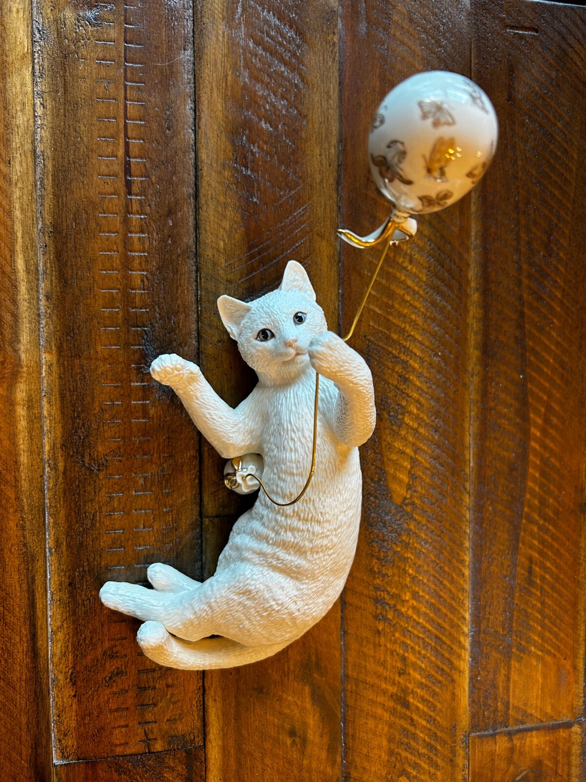 Lenox “Captivation” Cat & Kitten Figurine w/ Balloon – Porcelain – 24K Gold Acce