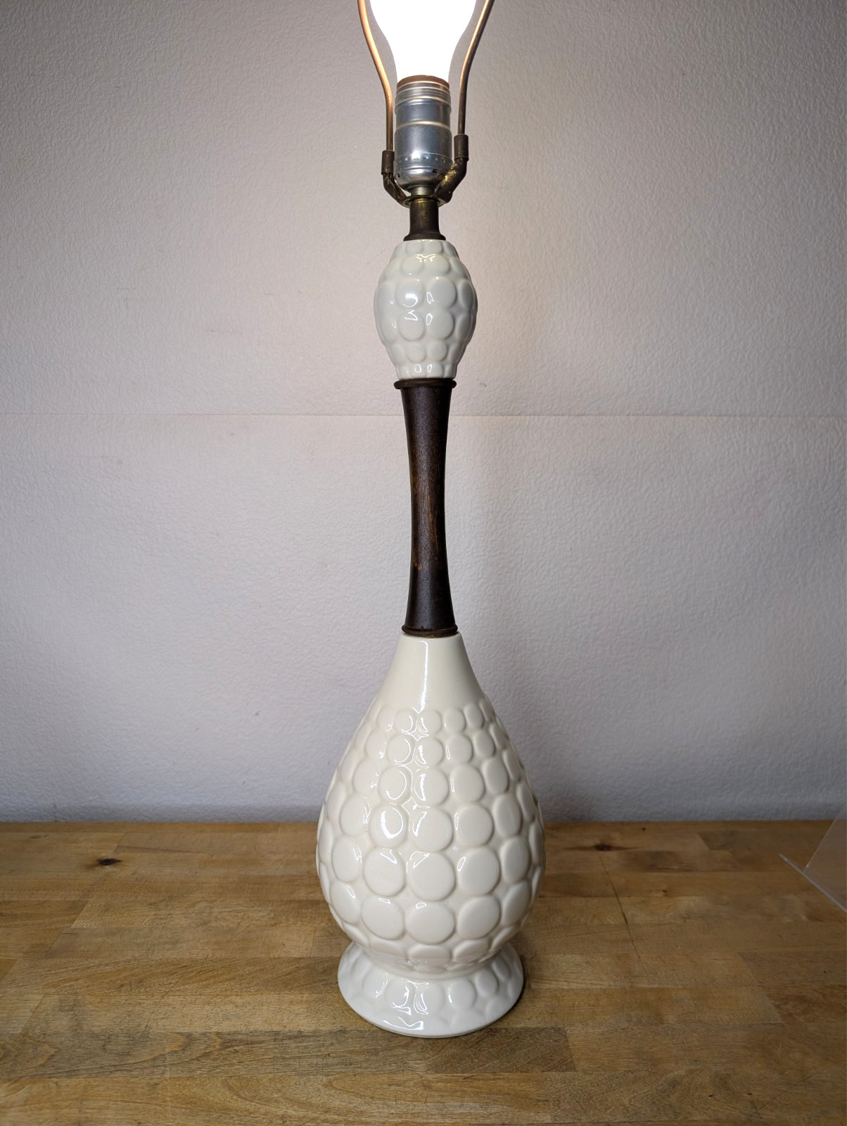 Rare Vintage MCM Scandinavian Style Table Lamp 1960's Walnut/Ceramic 29