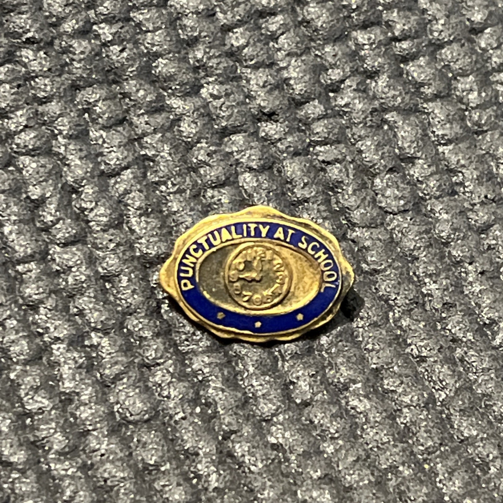 Vintage Punctuality At School Clock Lapel Hat Pin P8241