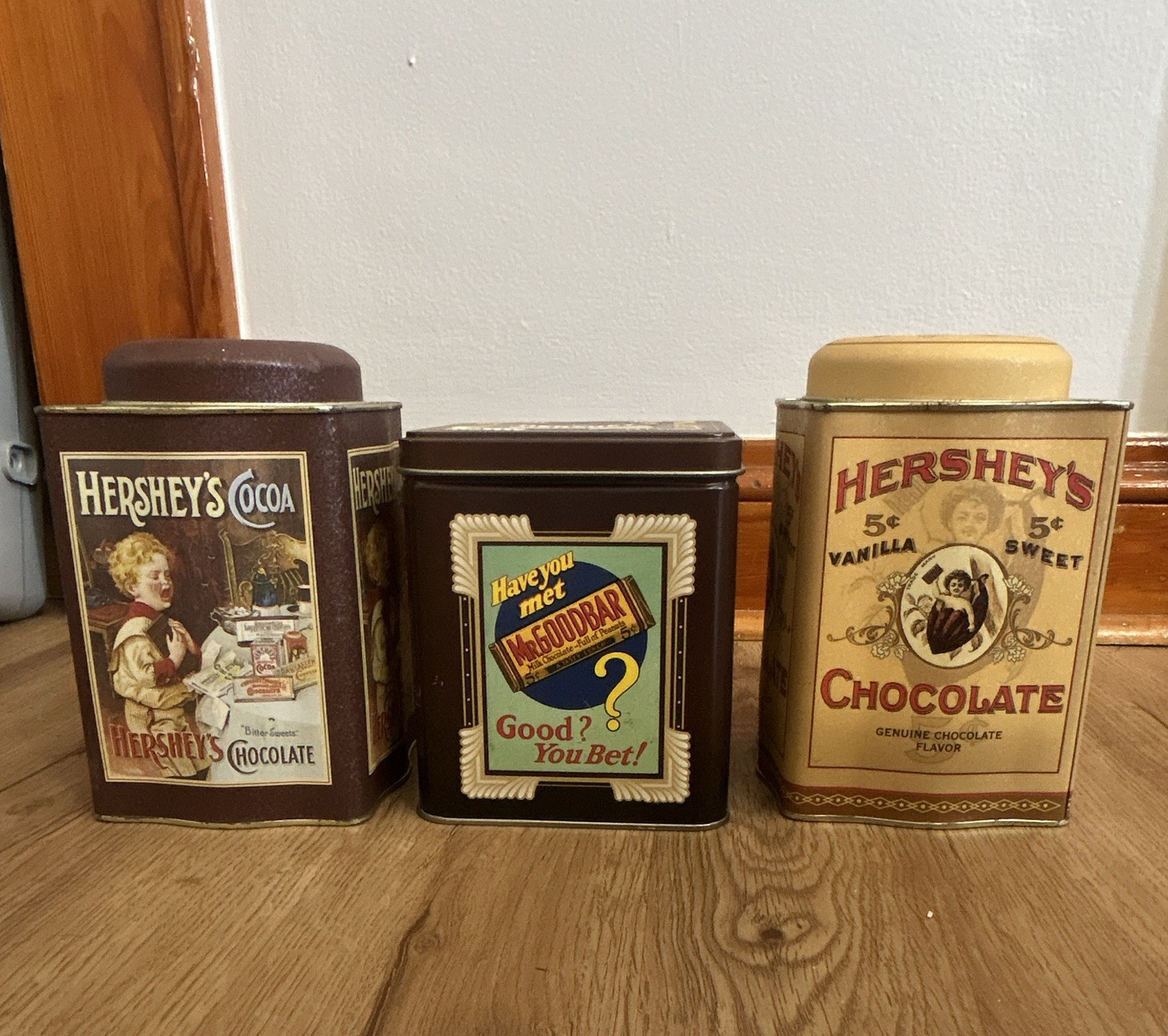 Hershey\'s Advertising Tin Canisters Lot of 3 Cocoa, Chocolate & Special