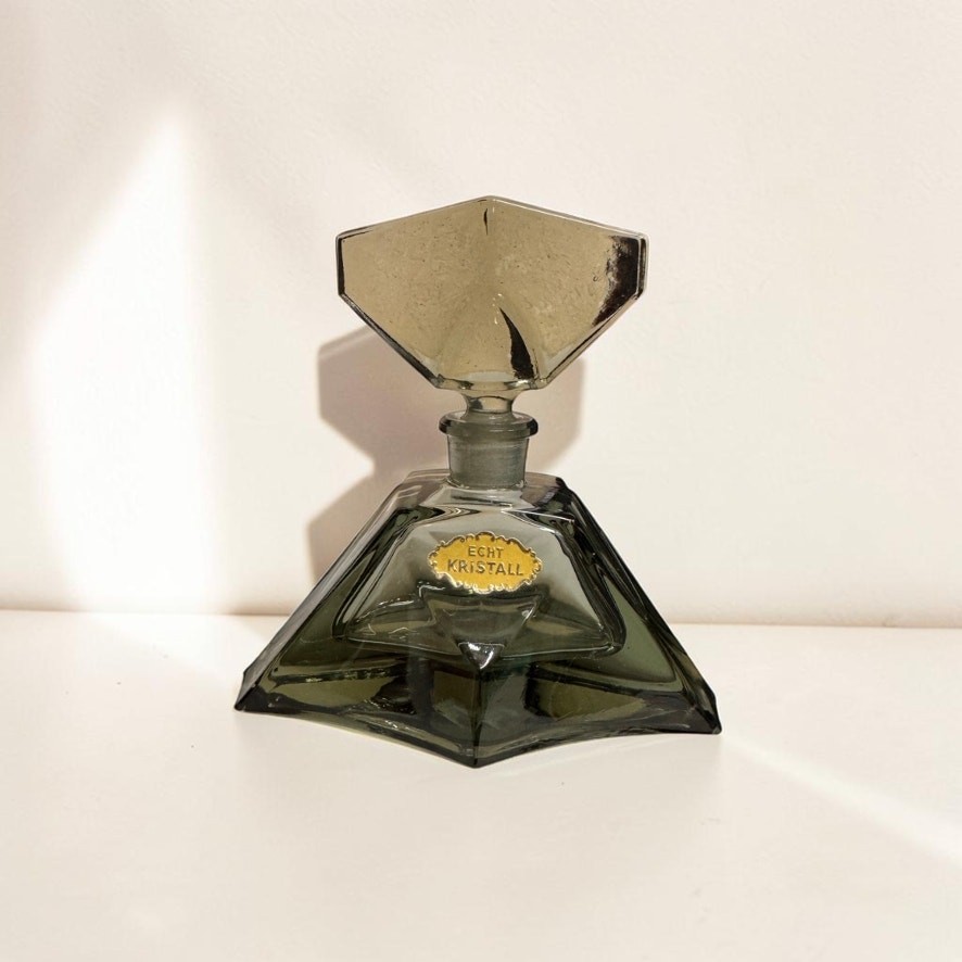 Vtg Echt Kristall Perfume Decanter Faceted Smoky Gray Crystal 4.5”x4.75”x2.5”