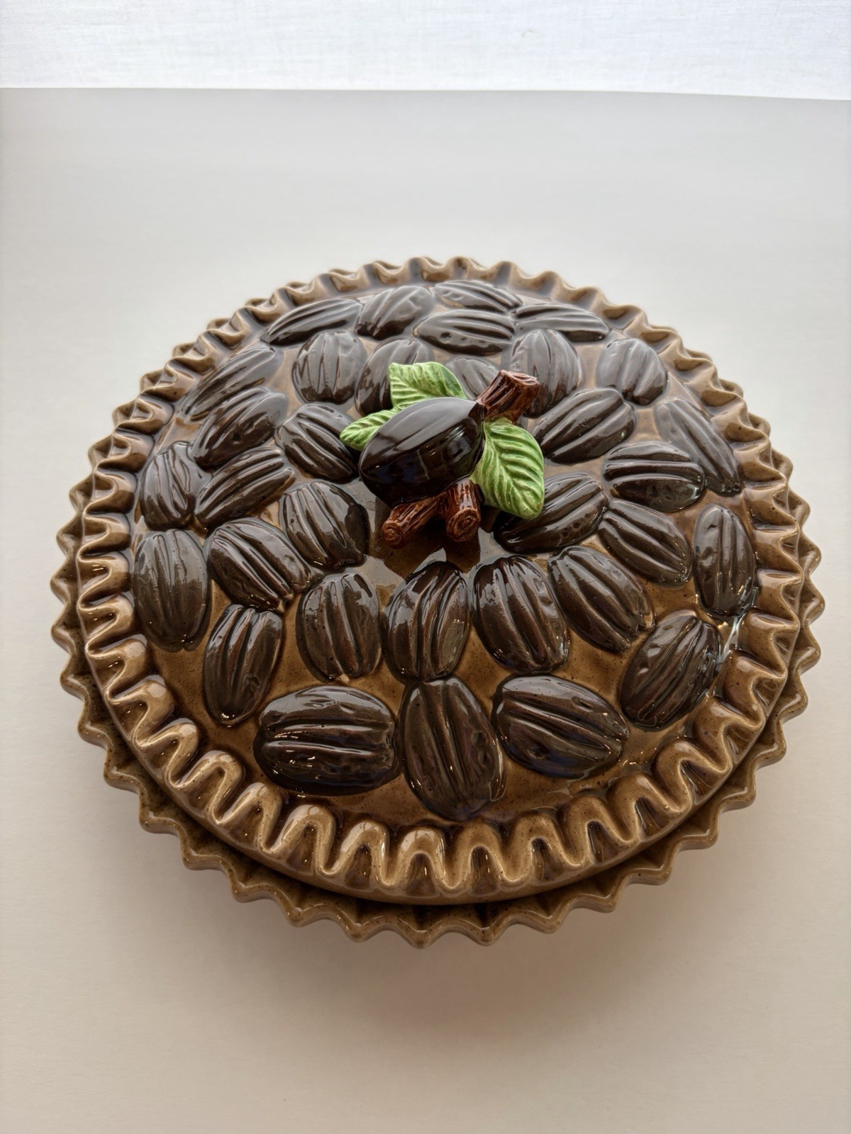 Vintage Southern Pecan Pie Ceramic Covered Pie Dish Recipe Dish & Lid - Japan