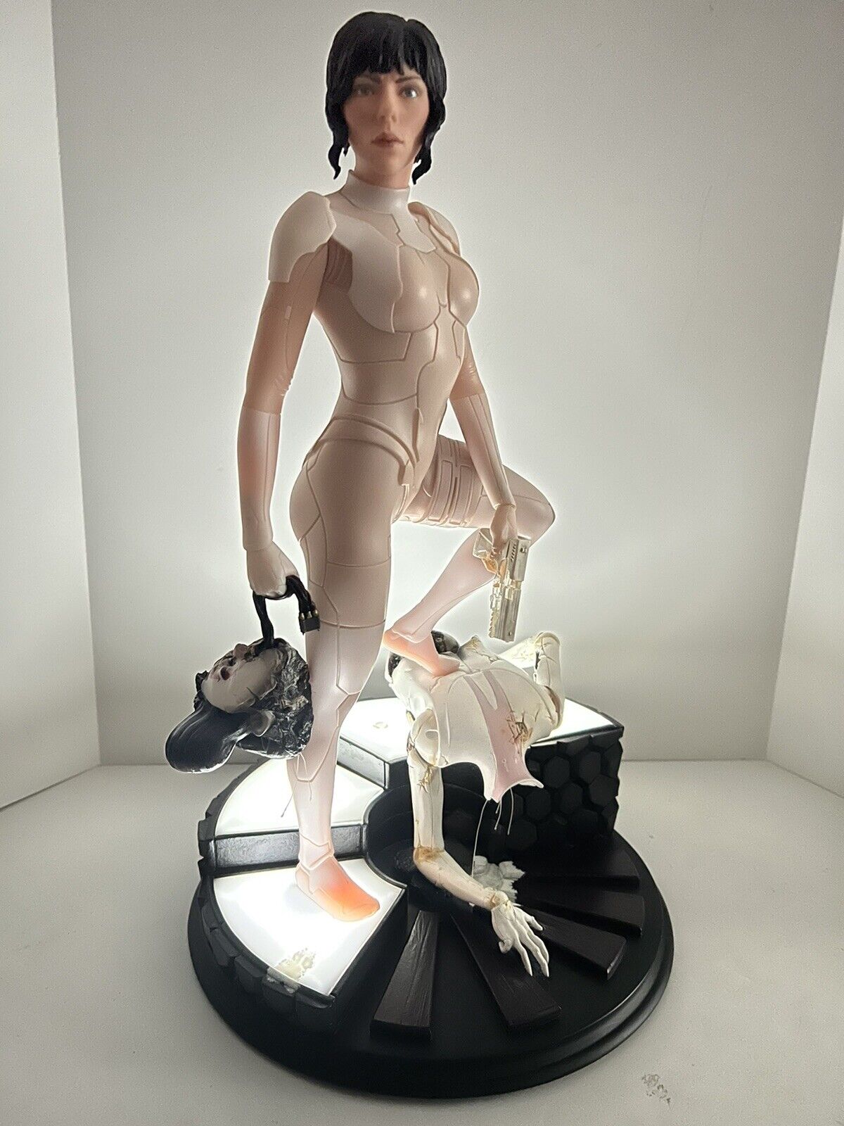 Ghost in the Shell Major Figure - #339 of 500 - 1:4 Scale - w/Illuminating Base