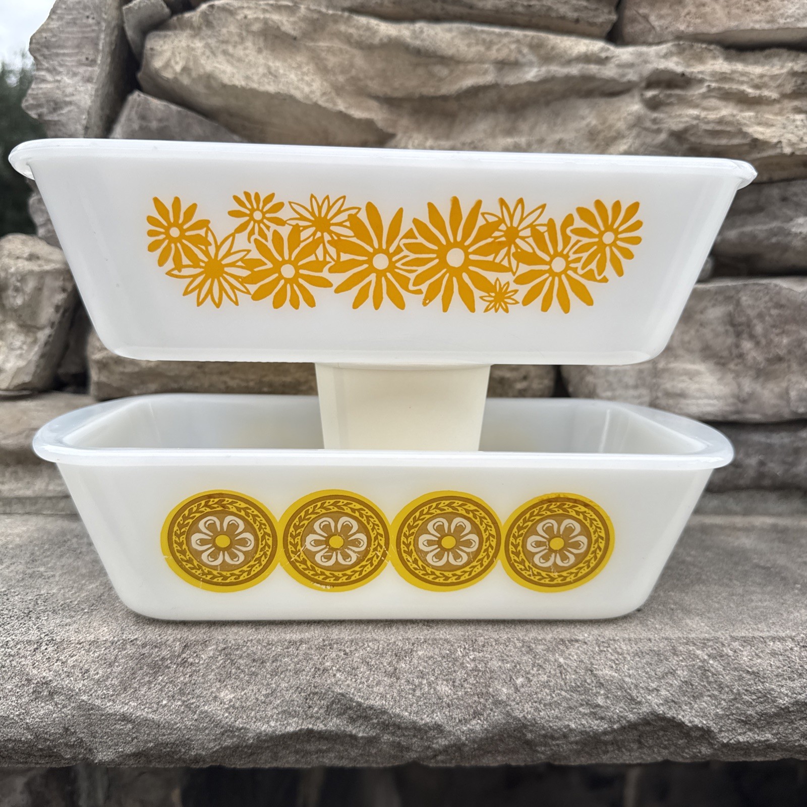 2 VTG OVENWARE & GLASBAKE Milk Glass LOAF PANS ~ Both 1 1/2 Quart 2 VTG OVENWARE & GLASBAKE Milk Glass LOAF PANS ~ Both 1 1/2 Quart