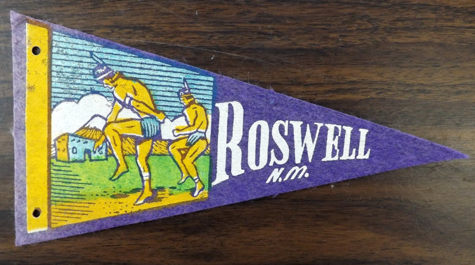 VINTAGE 1950s ROSWELL N.M. INDIAN DANCE PENNANT 7.5