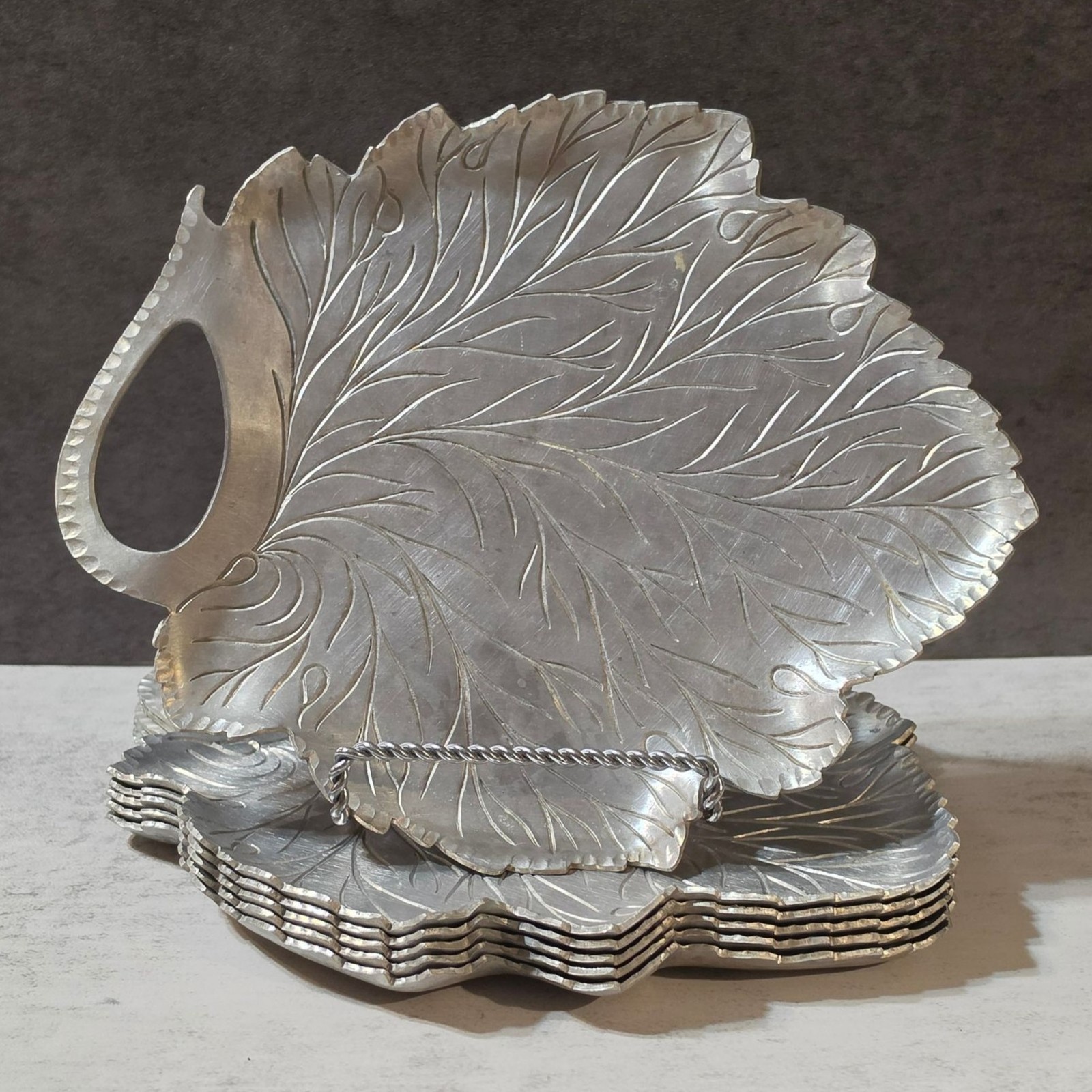 Vtg Hand Forged Everlast Metal Leaf Shaped Dishes Plates (Set of 6) Model 1051 Vtg Hand Forged Everlast Metal Leaf Shaped Dishes Plates (Set of 6) Model 1051