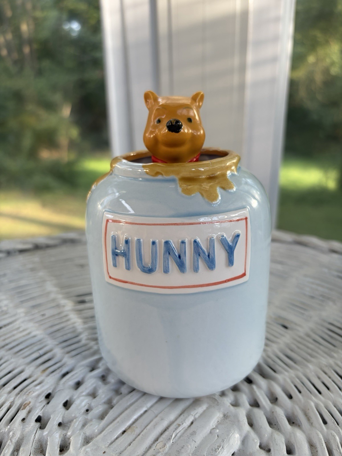 Vintage Schmid Winnie the Pooh Animated Hunny Honey Pot Music Box Japan Flaws