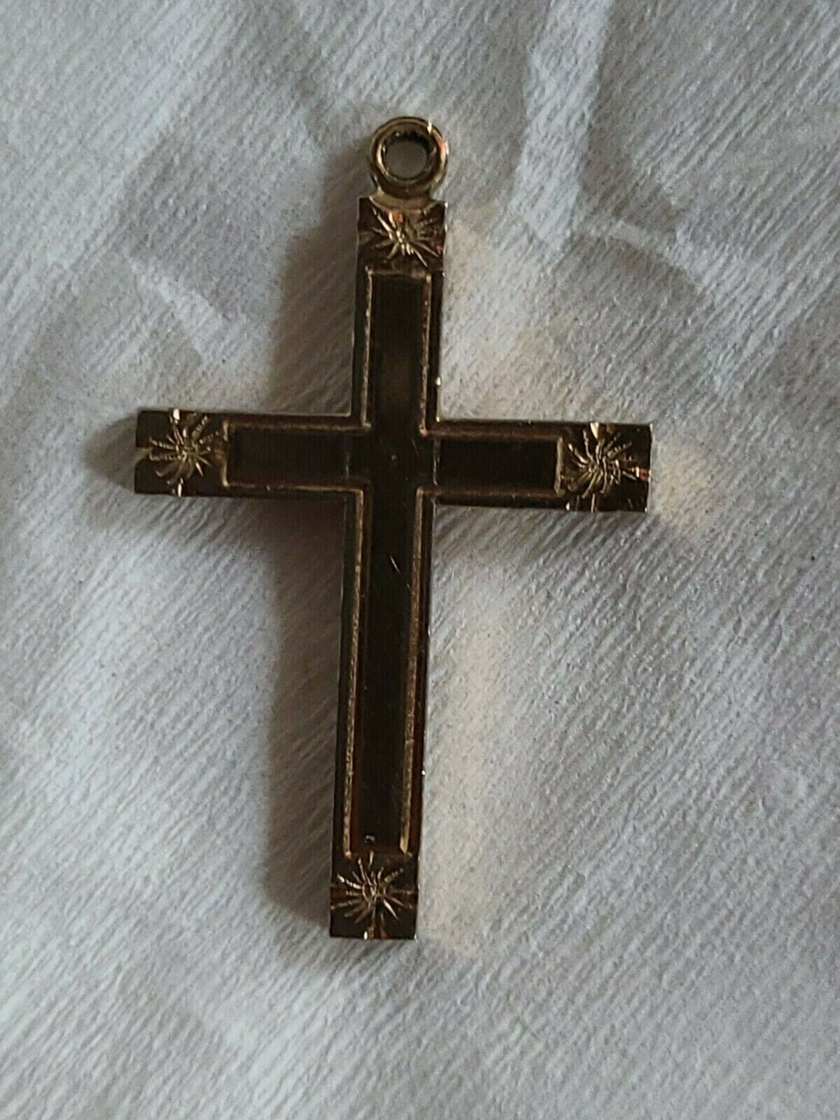 VINTAGE 1/20 12KGF YELLOW GOLD FILLED CROSS PENDANT VINTAGE 1/20 12KGF YELLOW GOLD FILLED CROSS PENDANT