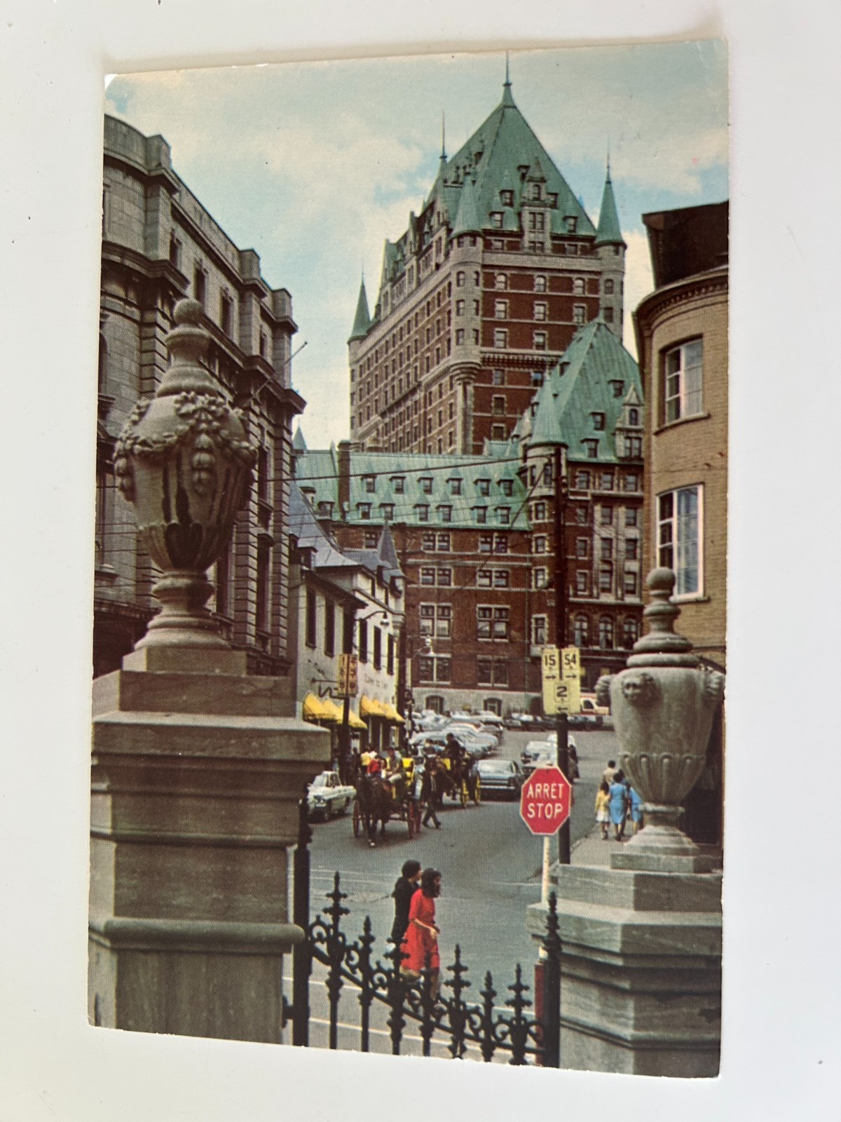 Le Chateau Frontenac Vue De La Rue Du Fort Quebec Canada Postcard