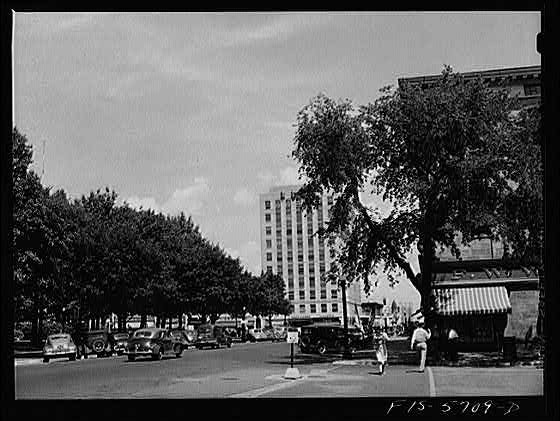 Photo:Madison Wisconsin Main Street 1930s Downtown Automobiles Trees