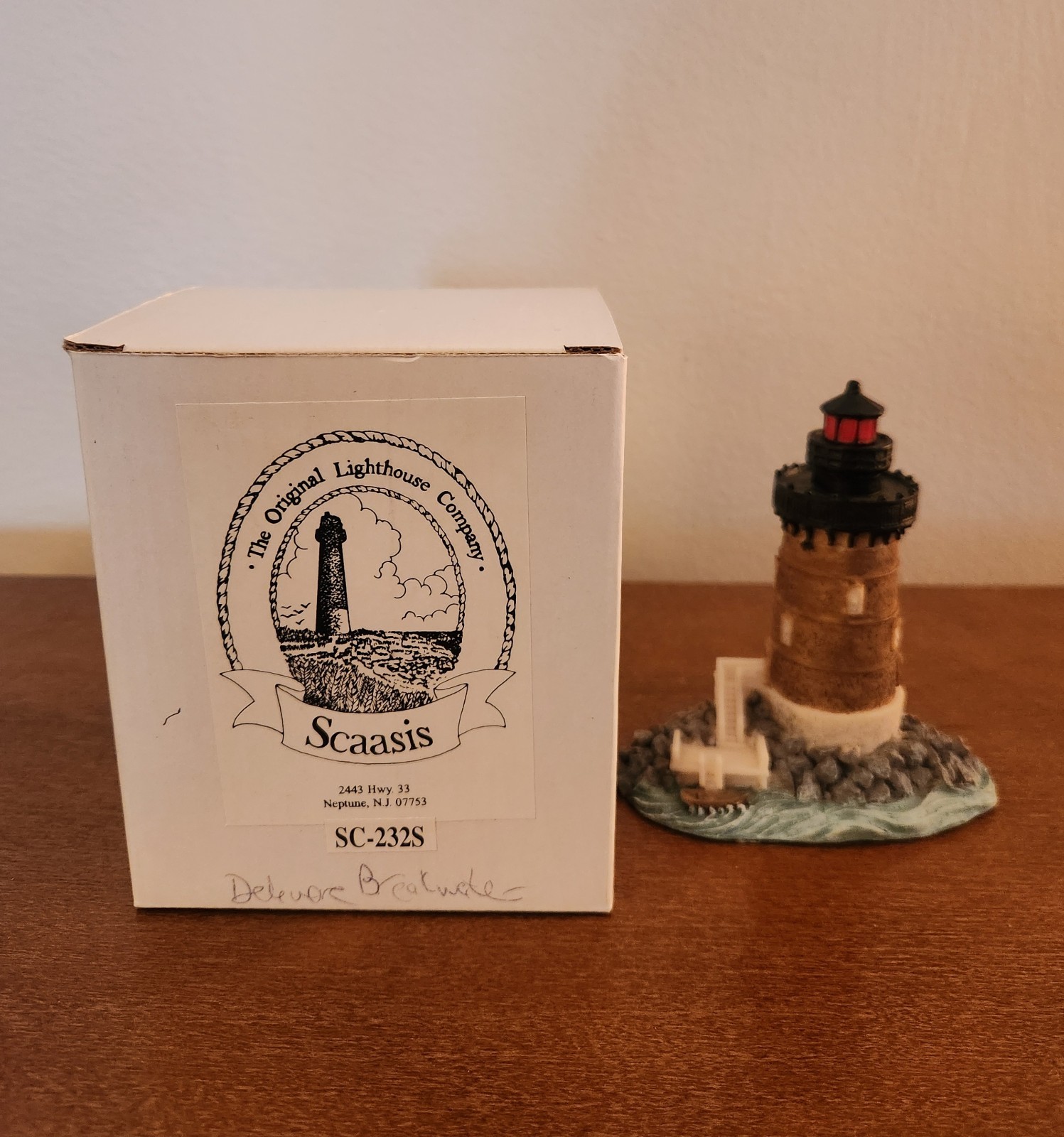 Scaasis Originals Inc Delaware Breakwater, DE Lighthouse Resin Figurine SC-232S