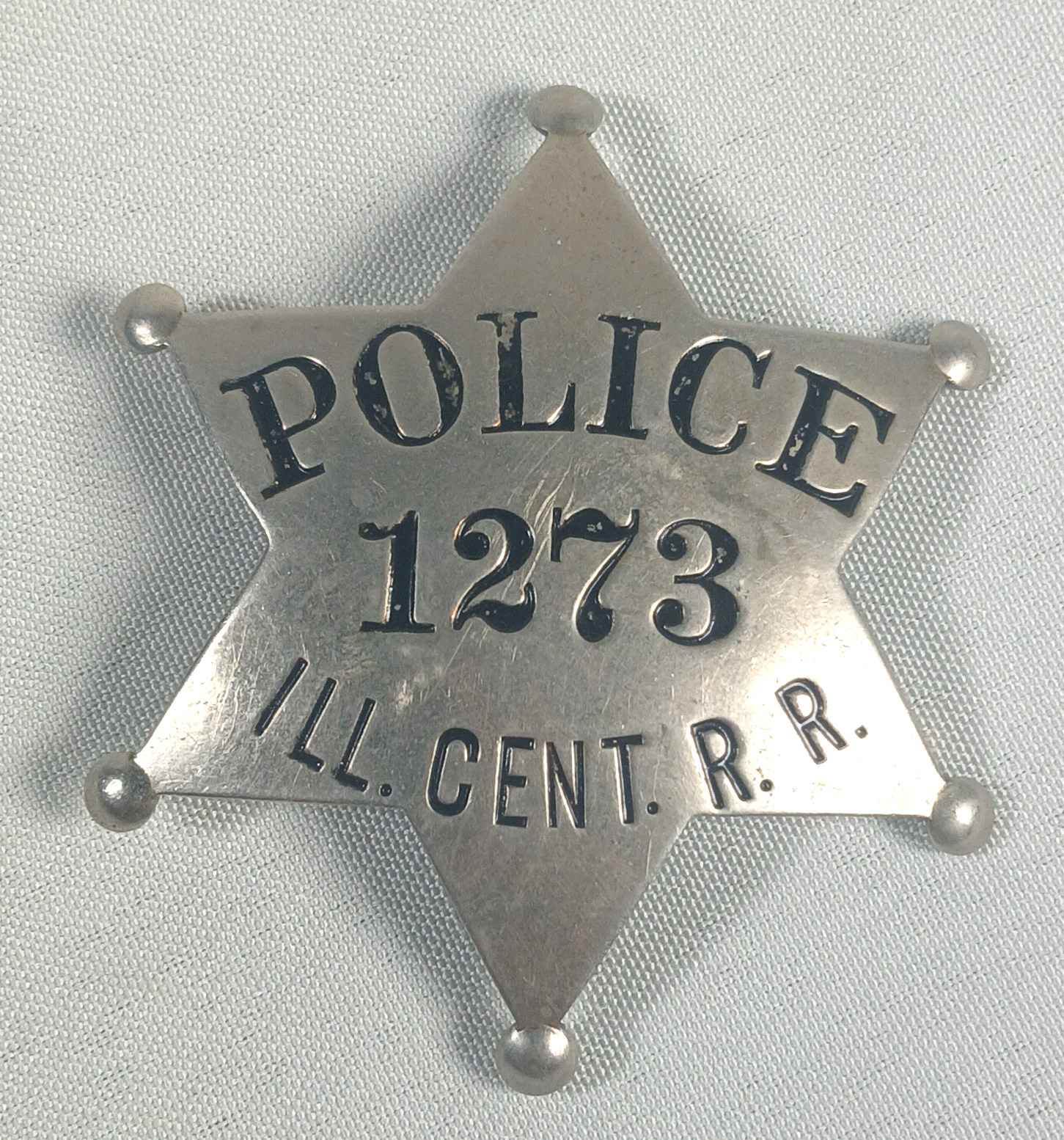 Obsolete Atq. Illinois Central Railroad Police 6-point Badge