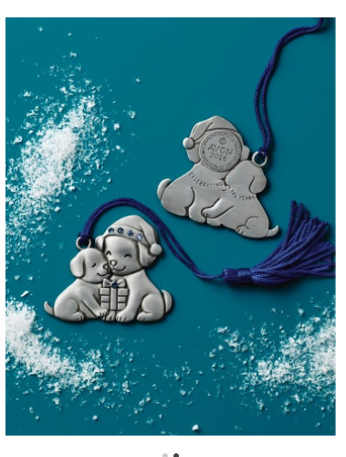 Avon 2026 Pewter Collectible Ornament Christmas - boxed NEW - Holiday hugs