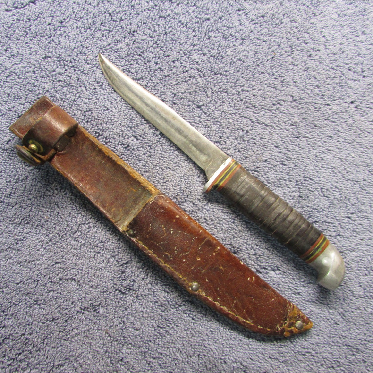 Kinfolks  USA  Fixed Blade / W. Sheath
