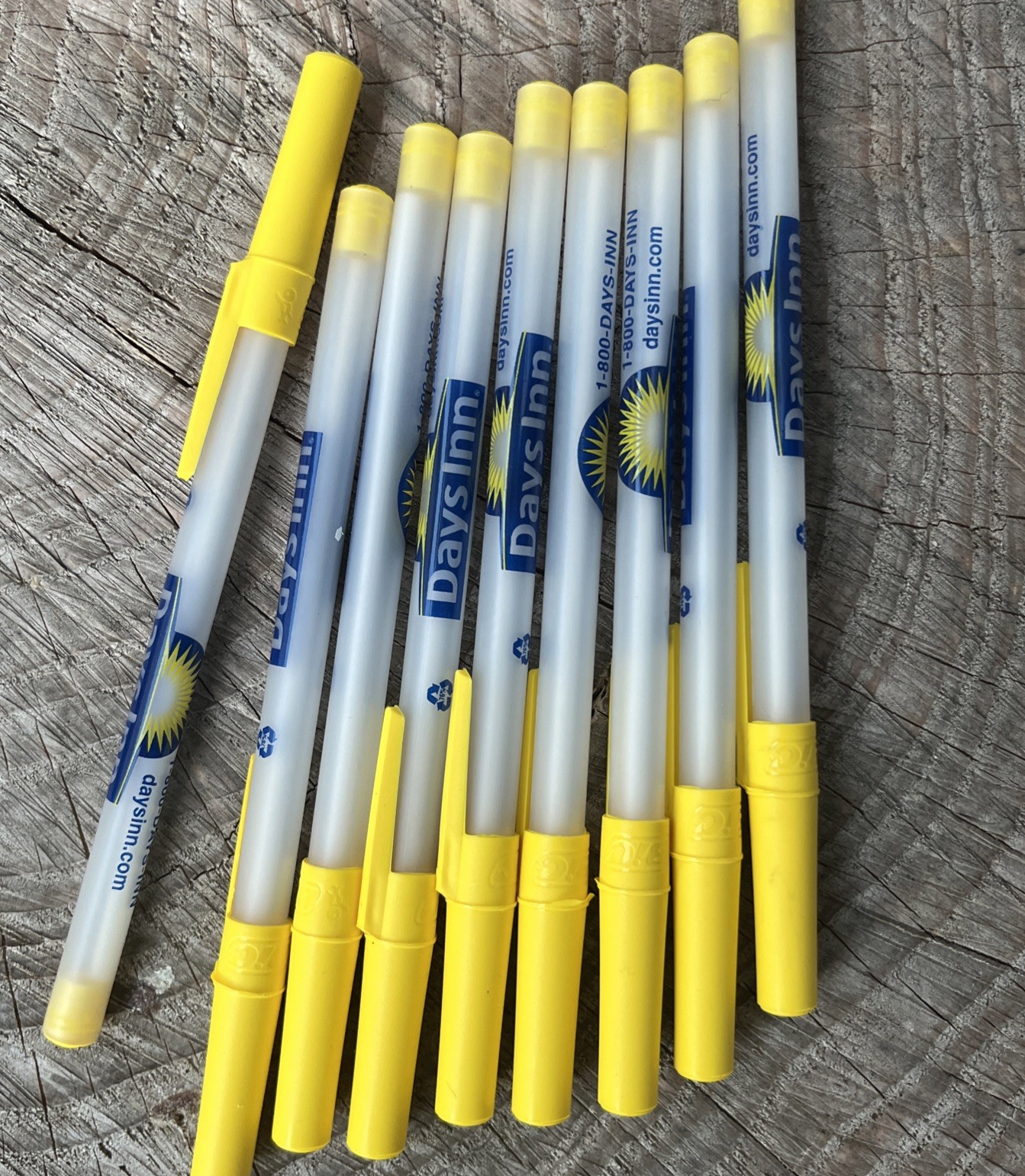 Lot of 20 Days Inn motel Bic pen. advertising stick pen.  Black Ink .