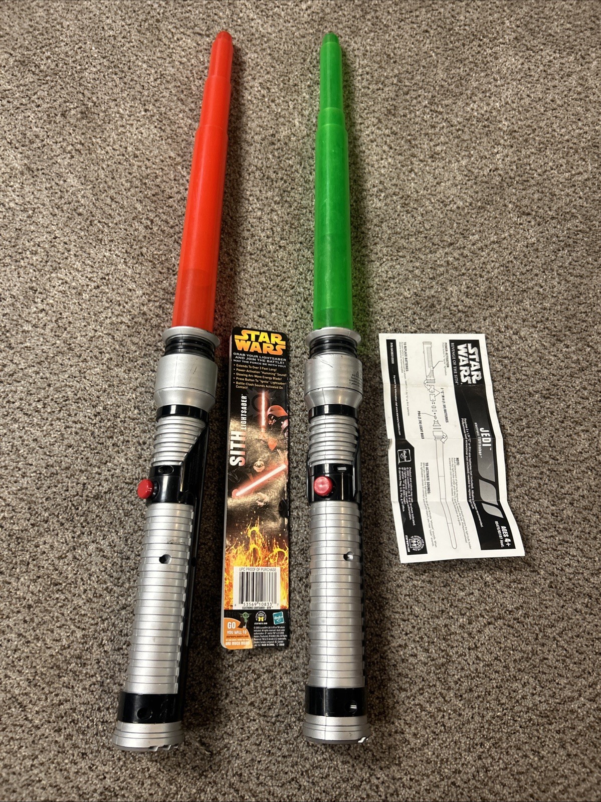 (2) Hasbro Jedi Green Sith Red Light-Up Lightsaber 1999 Tested Lights Sounds (2) Hasbro Jedi Green Sith Red Light-Up Lightsaber 1999 Tested Lights Sounds