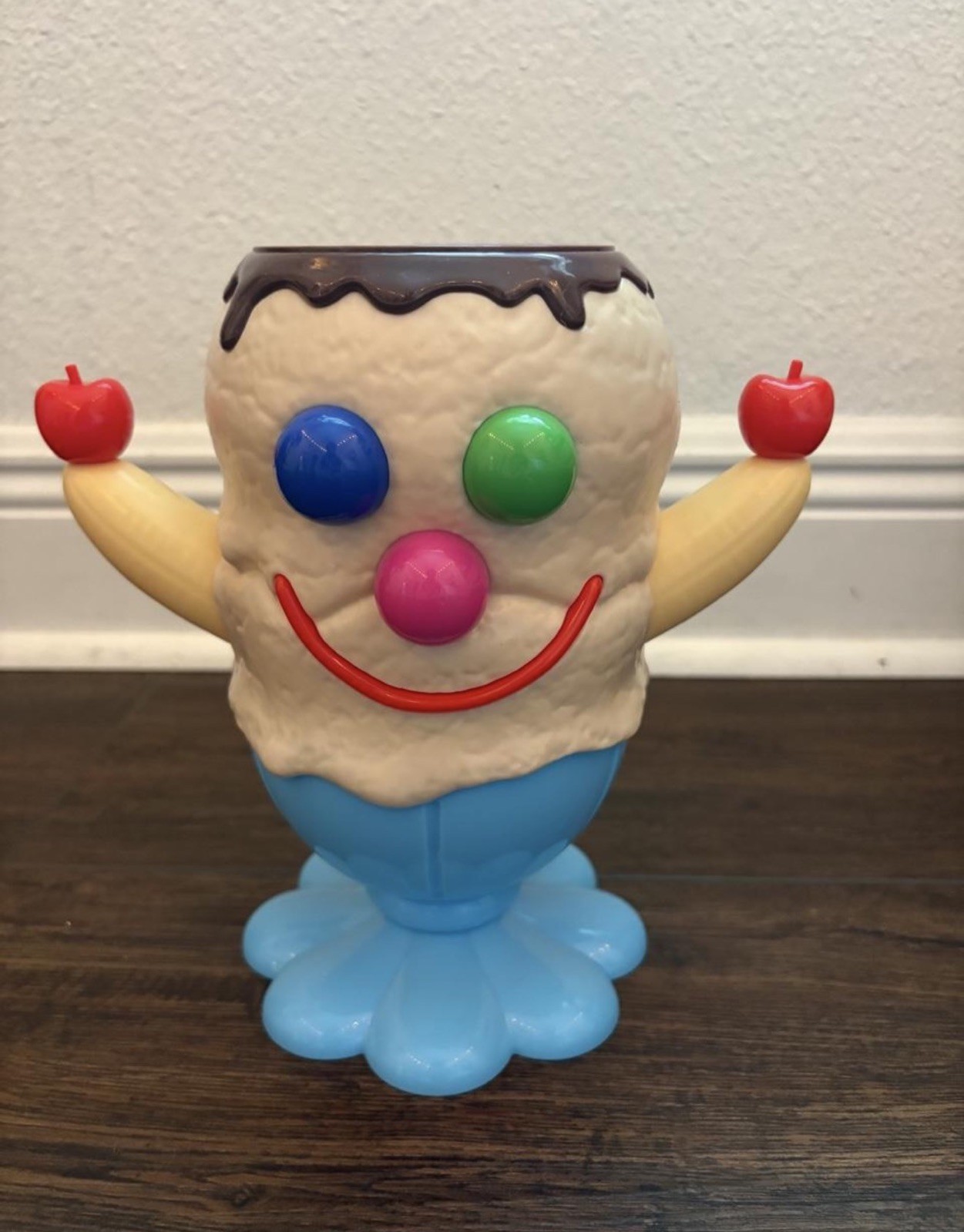 SpongeBob Squarepants Universal Kids Goofy Goober Ice Cream Sundae Souvenir