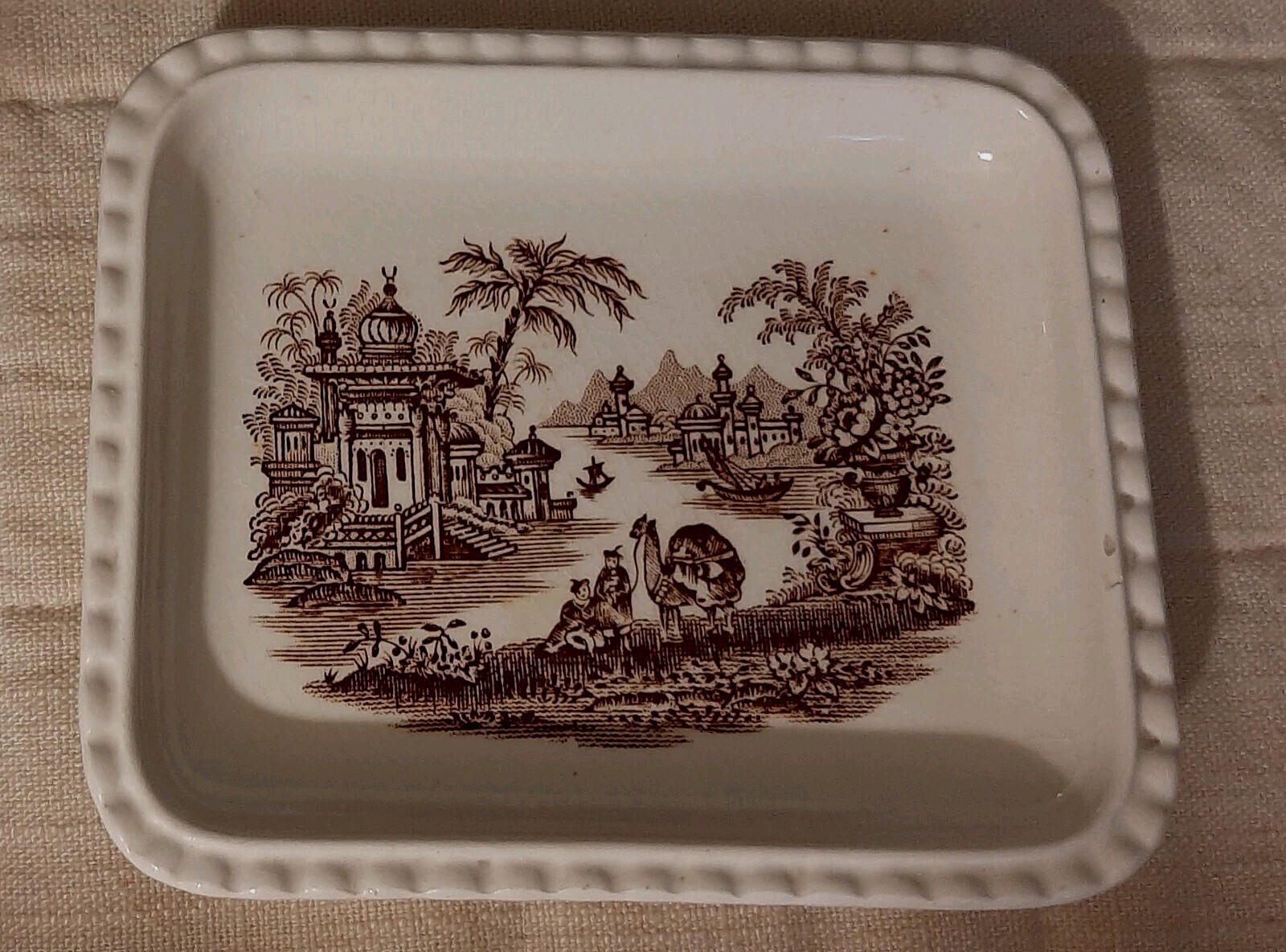 Vintage La Cartuja de Sevilla Trinket Tray or Soap Dish Made In Spain 5.5\