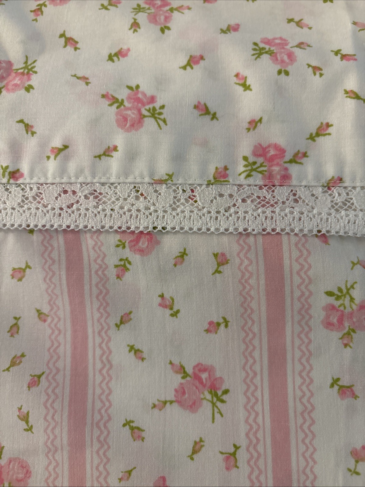 JC Penny Vintage Twin Top Sheet Pink Roses Stripes, Lace.