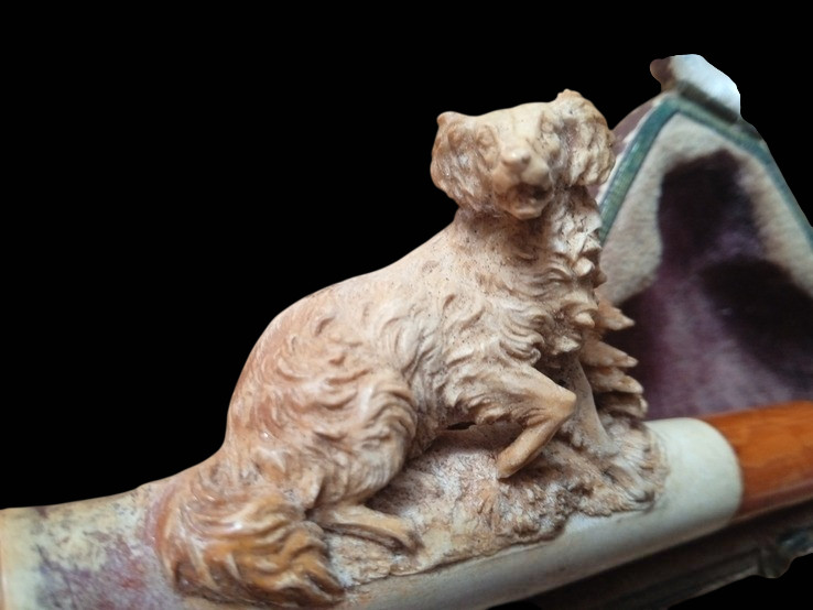 ANTIQUE MEERSCHAUM PIPE CIGAR CHEROOT HOLDER CARVED HUNTING DOG CASE