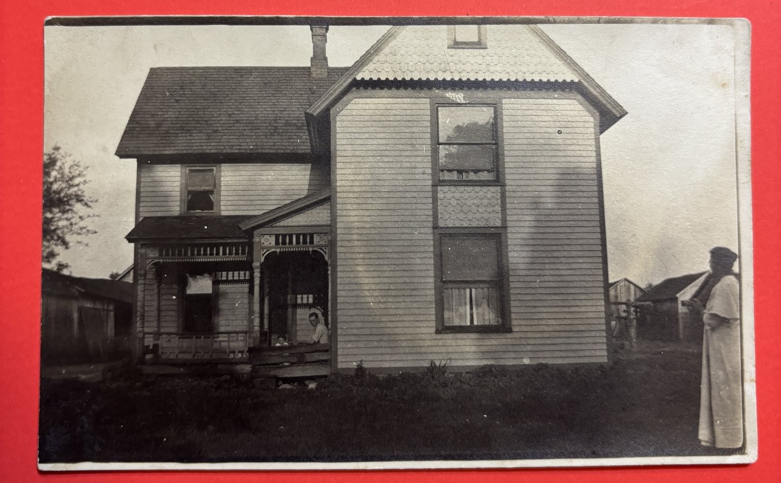 Antique RPPC Real Photo Postcard Victorian House Family People 1900s