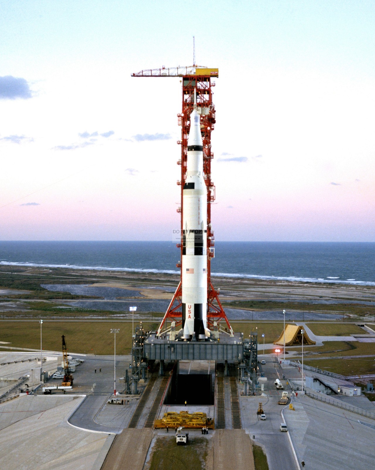 APOLLO 8 SATURN V LAUNCH COMPLEX 39 HIGH-ANGLE VIEW - 8X10 NASA PHOTO (BB-216)